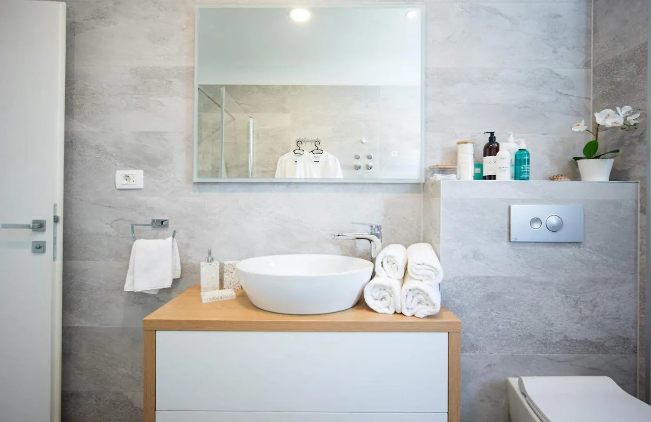 Sea You Soon By The Beach, 2-Bedrooms Suite In Seget Donji Trogir
