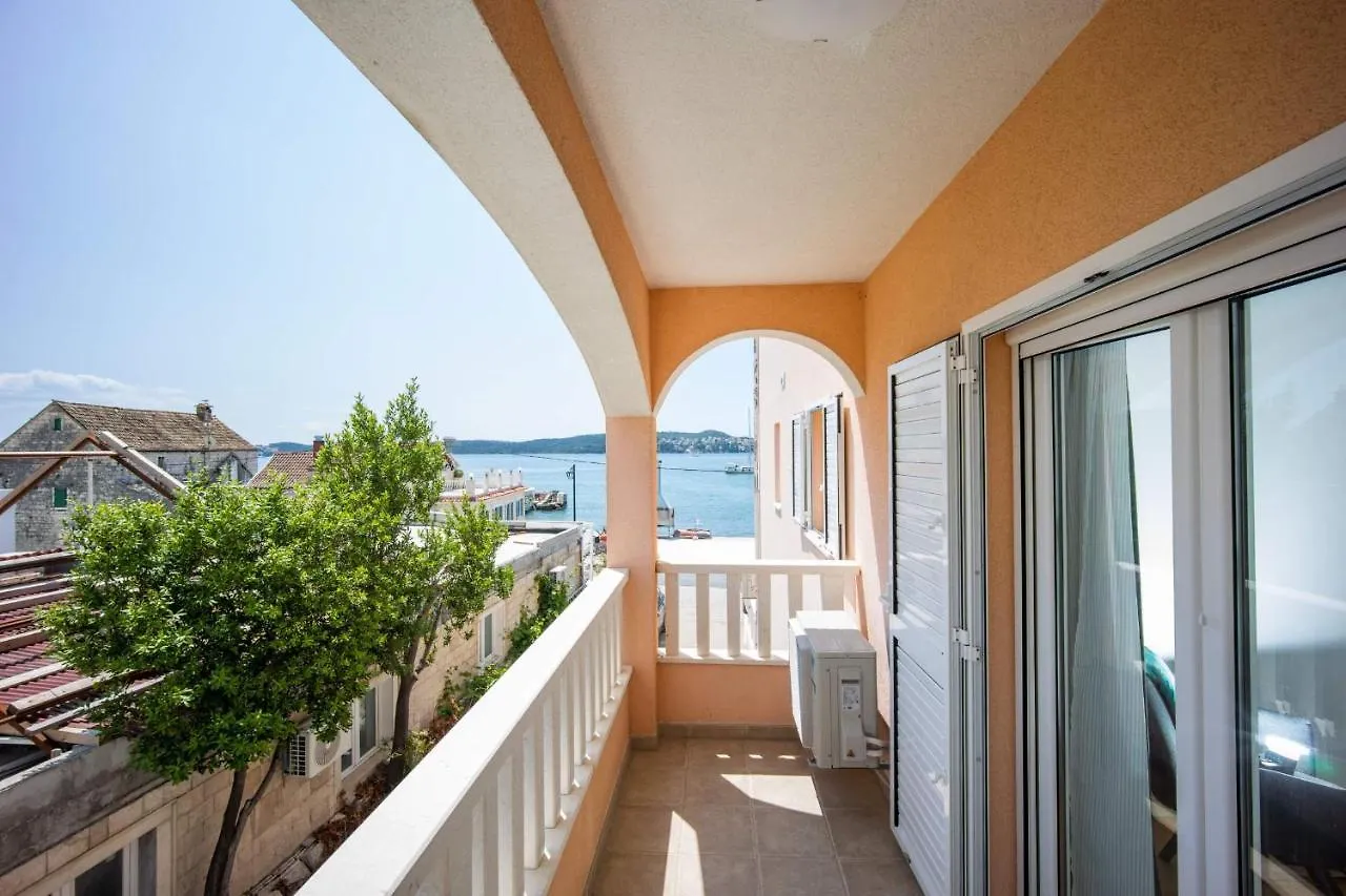 Apartment Sea You Soon By The Beach, 2-Bedrooms Suite In Seget Donji Trogir Croatia